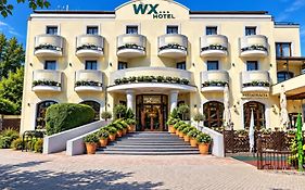 Wx Hotel